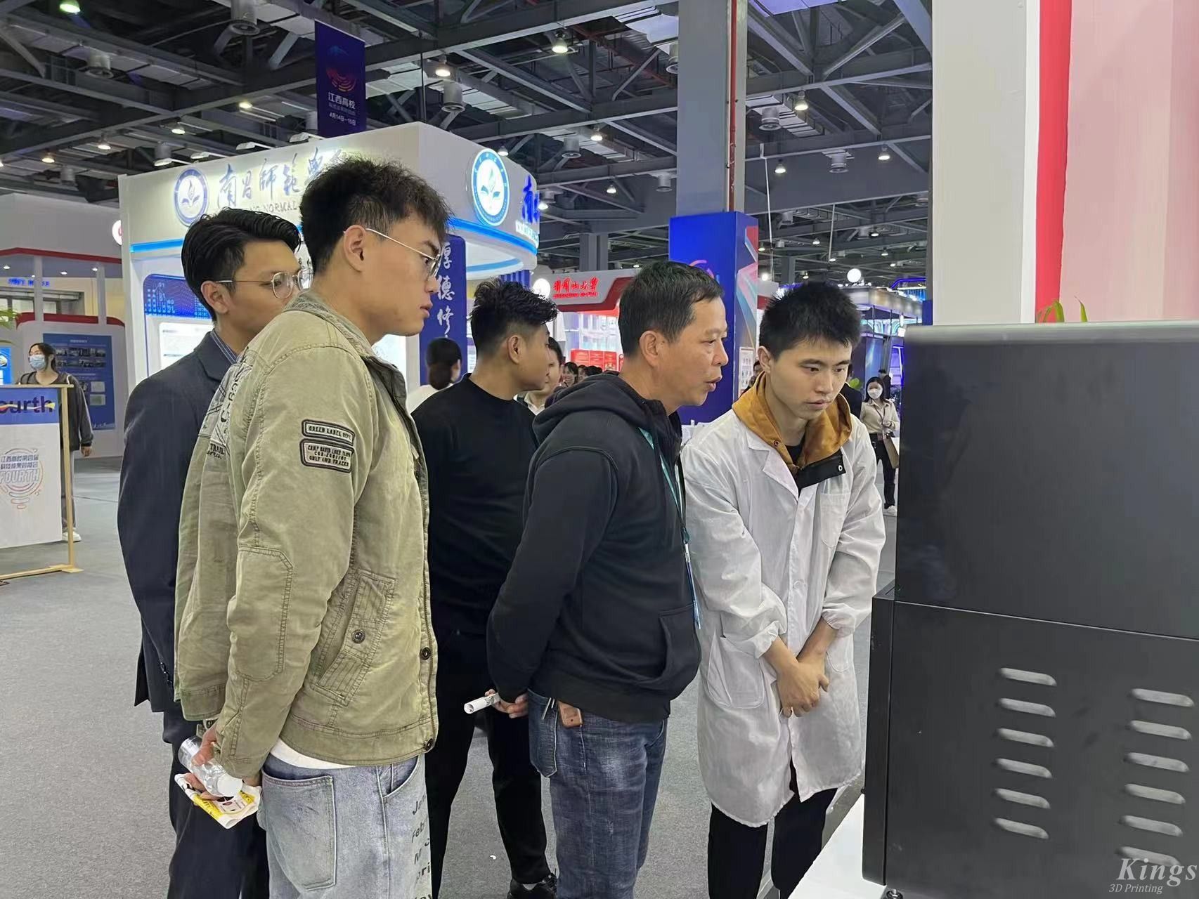 金石三維陶瓷3D打印解決方案亮相第四屆江西高?？萍汲晒麑?duì)接會(huì)